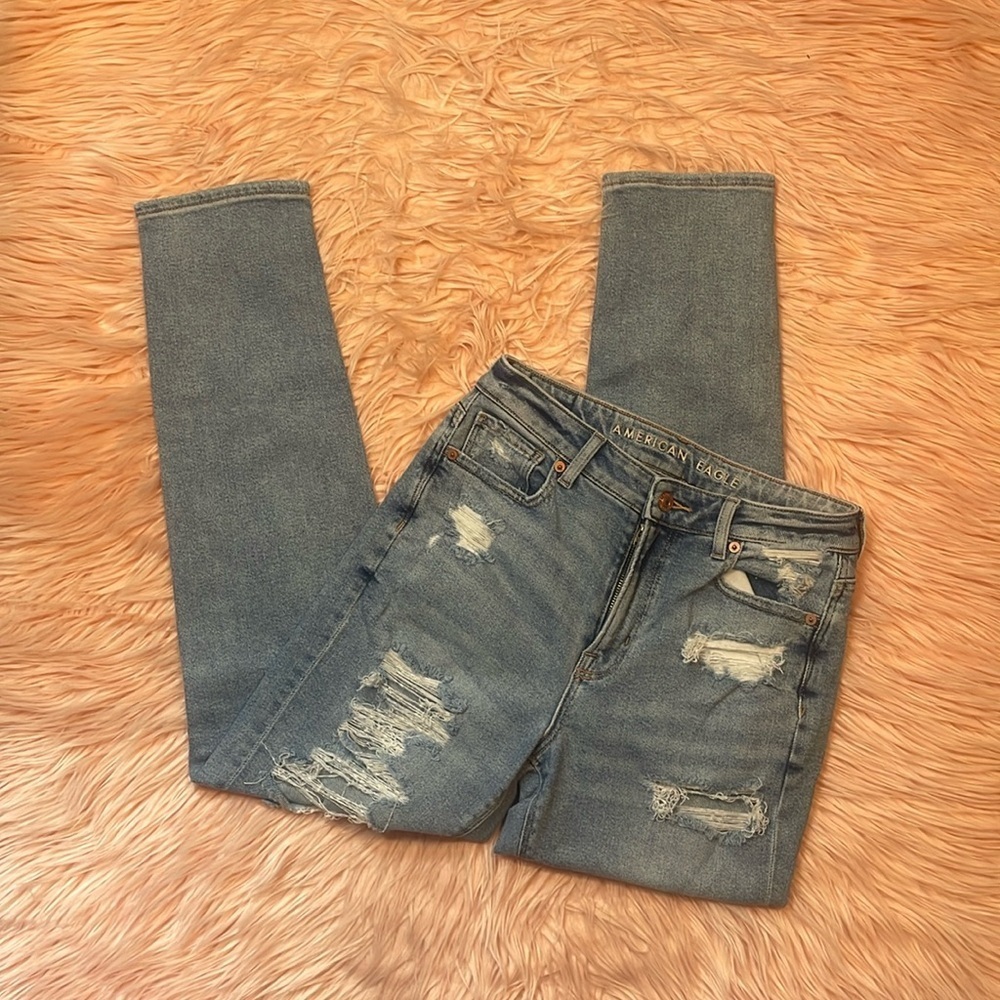 American Eagle Stretch Light Wash High Rise Distressed Ripped Mom Jean Size 0